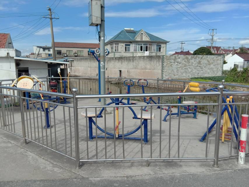 森林村二組唐家宅25號(hào)健身路徑