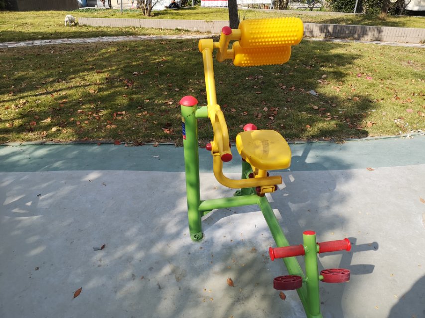 自重腹背鍛煉器