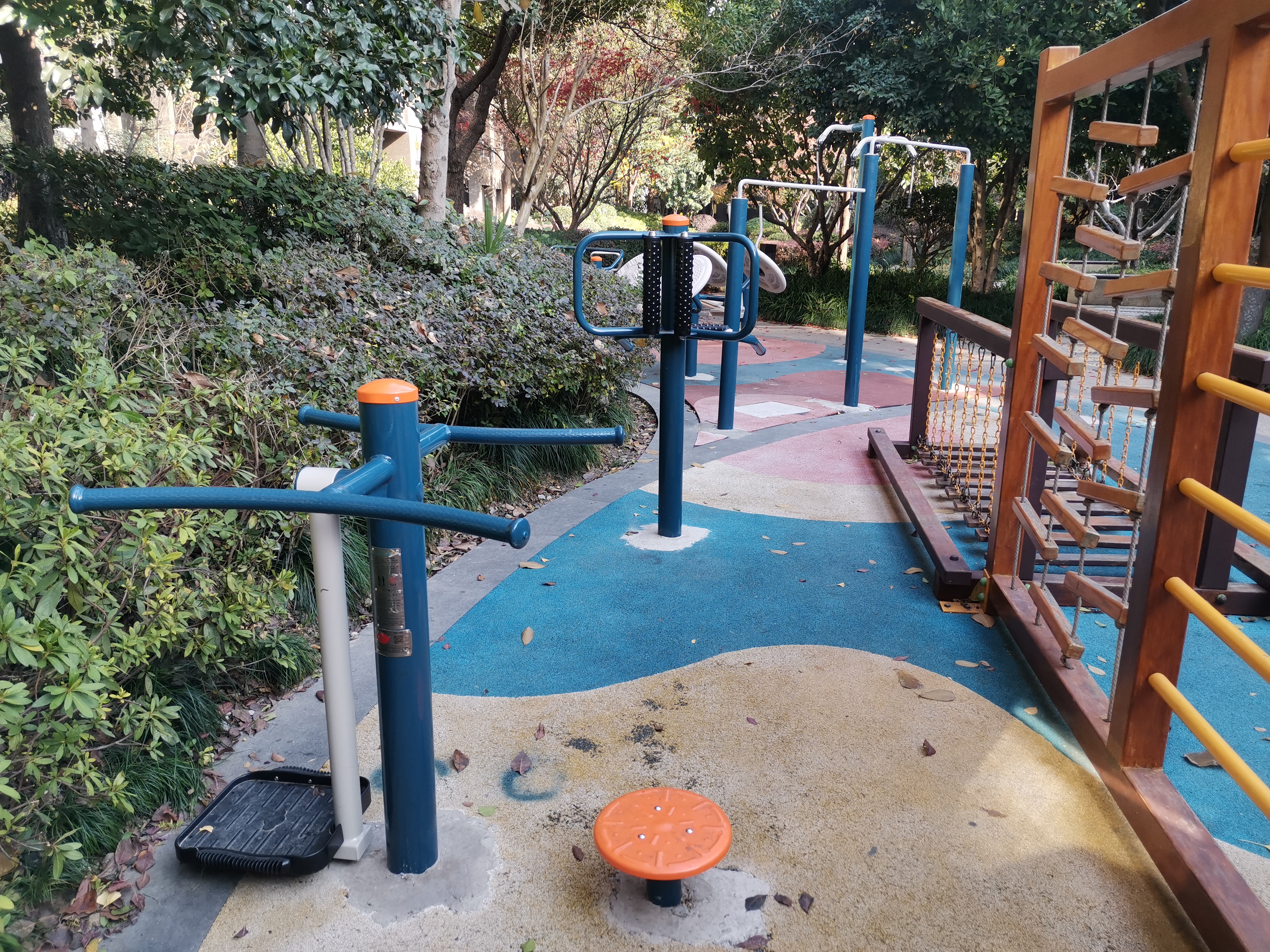 高橋新城一居健身苑點2