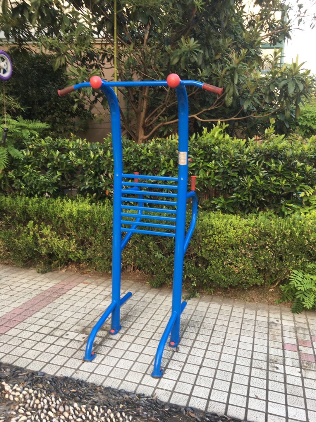 多功能訓(xùn)練器