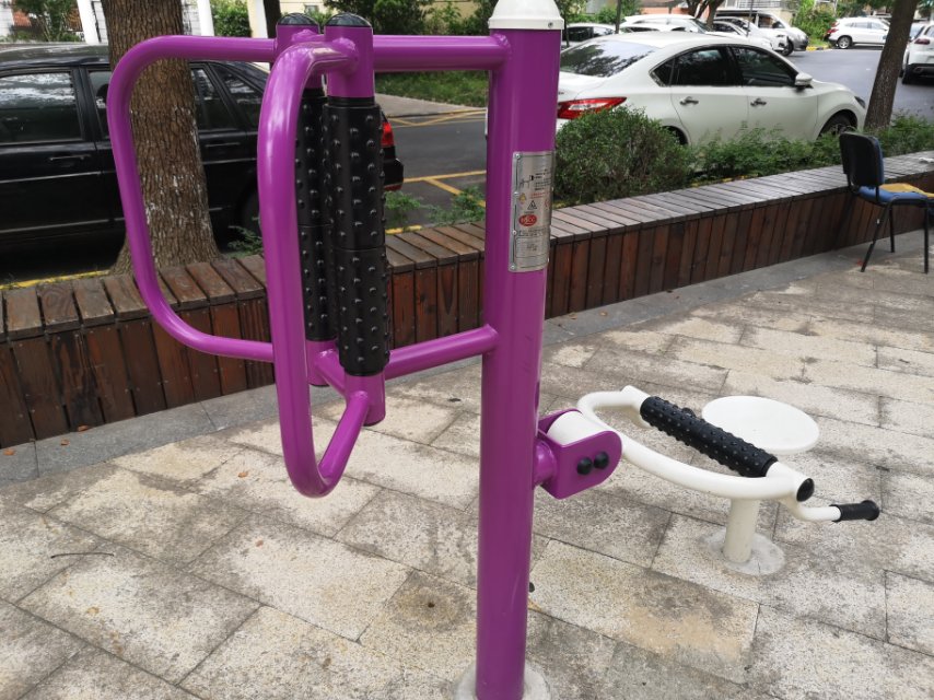 坐式腰背按摩器