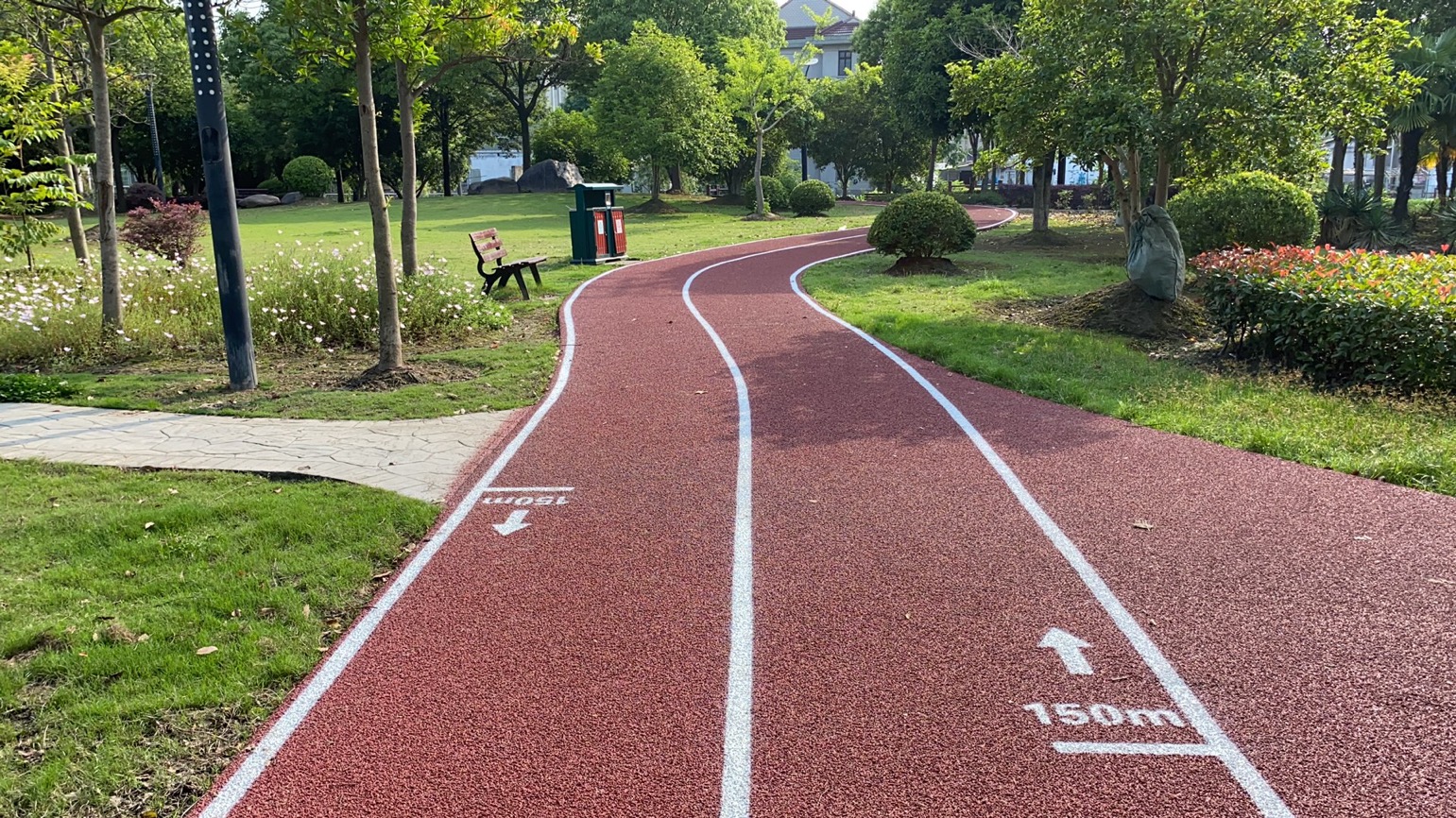 張江鎮(zhèn)環(huán)東公園市民健身步道