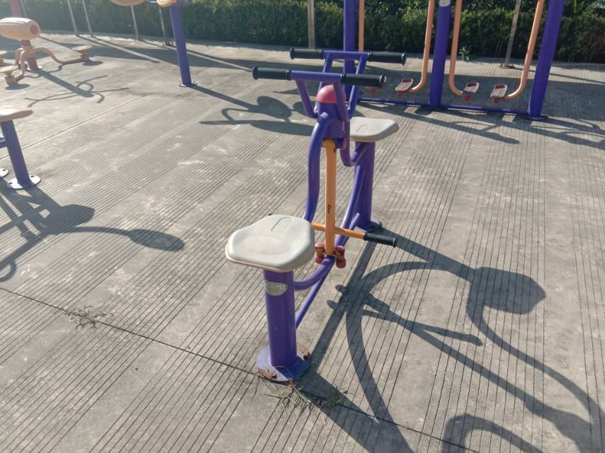 下肢訓(xùn)練器