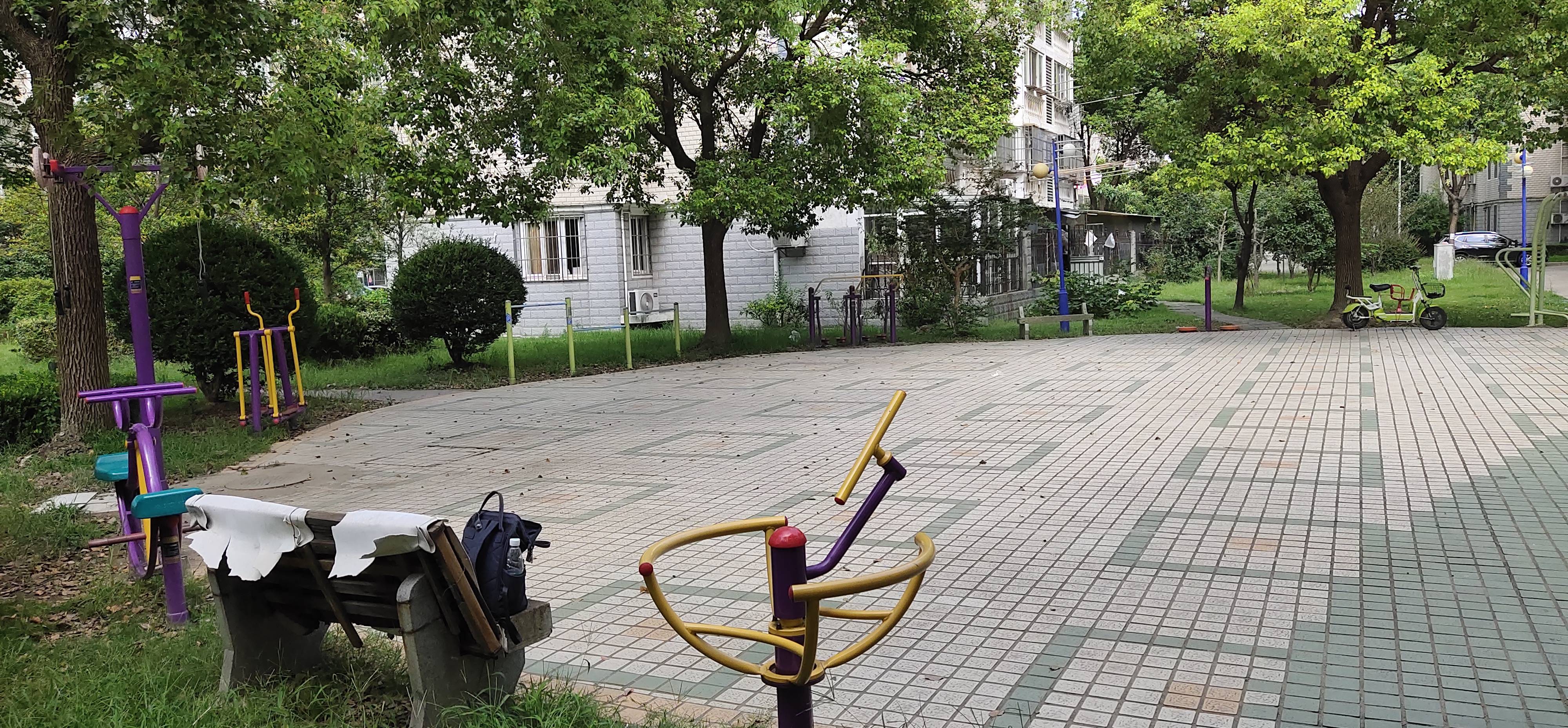 金星二居健身苑點1