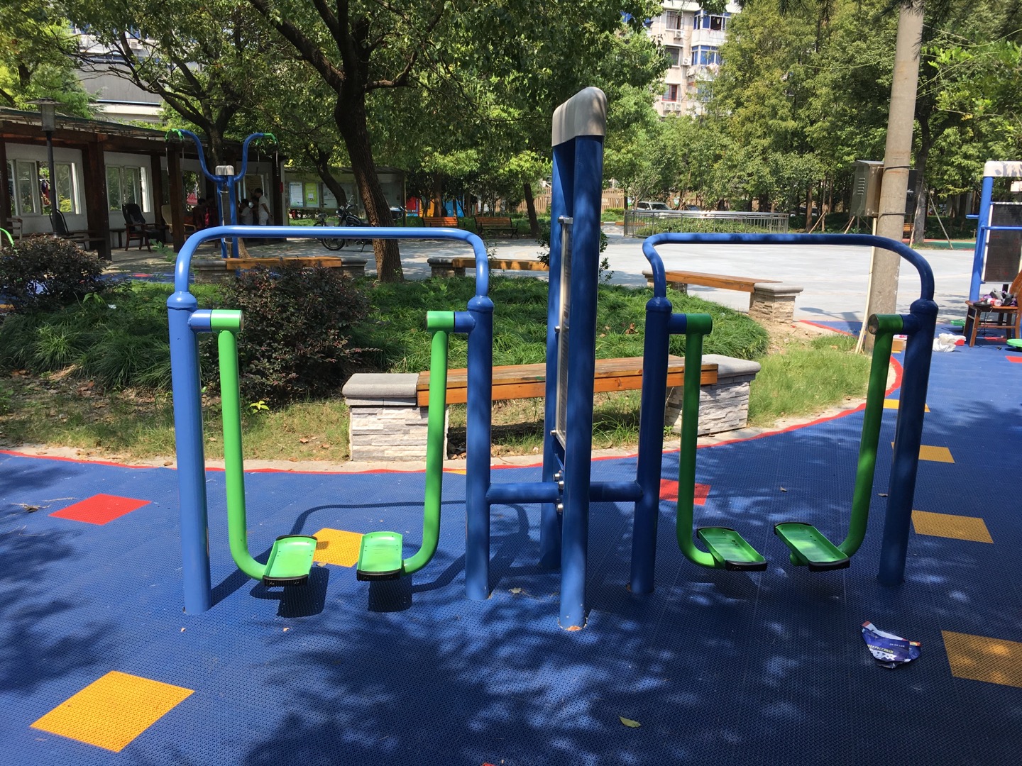 雙立柱太空漫步器