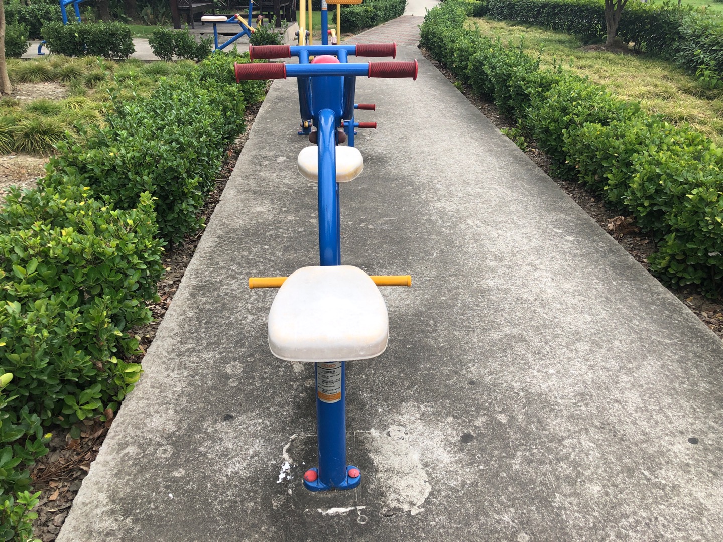 下肢康復(fù)器