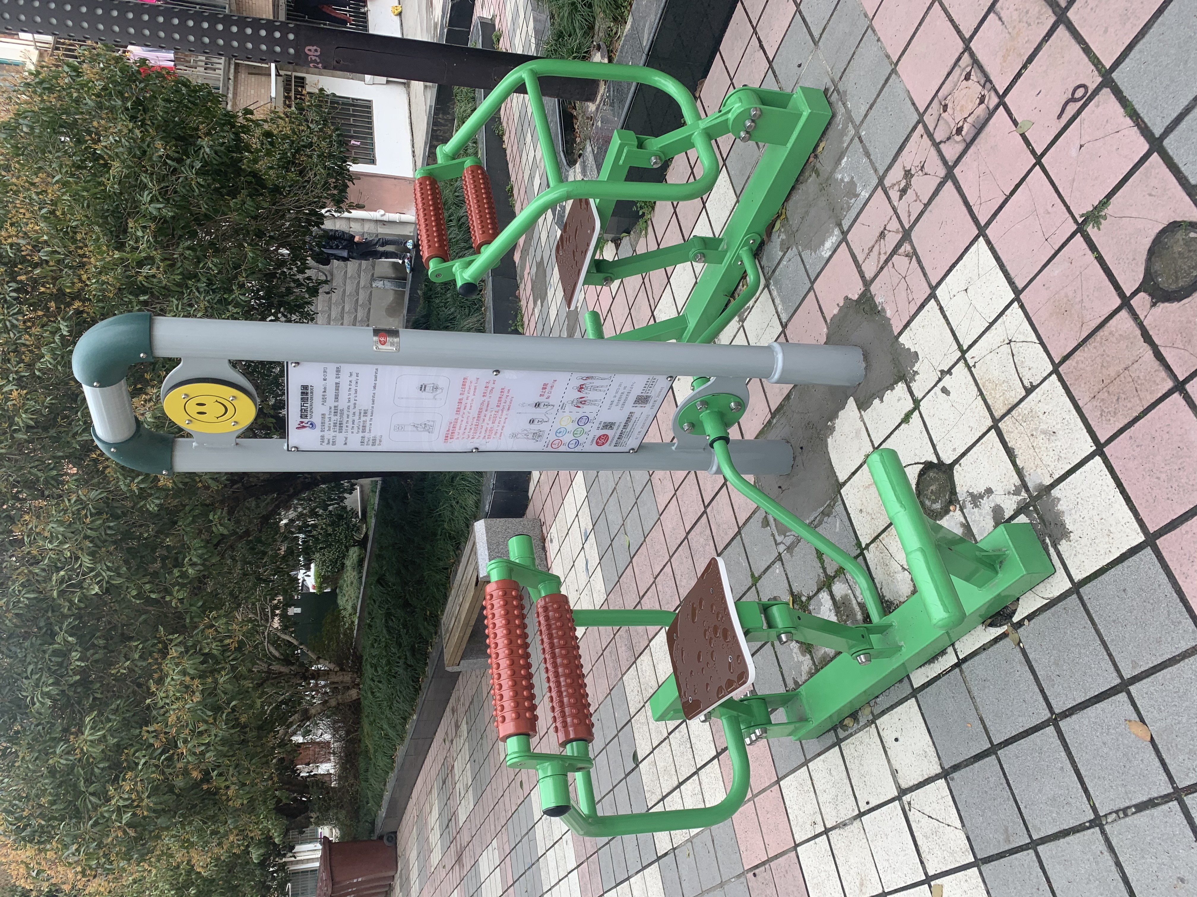 雙位背部訓(xùn)練器