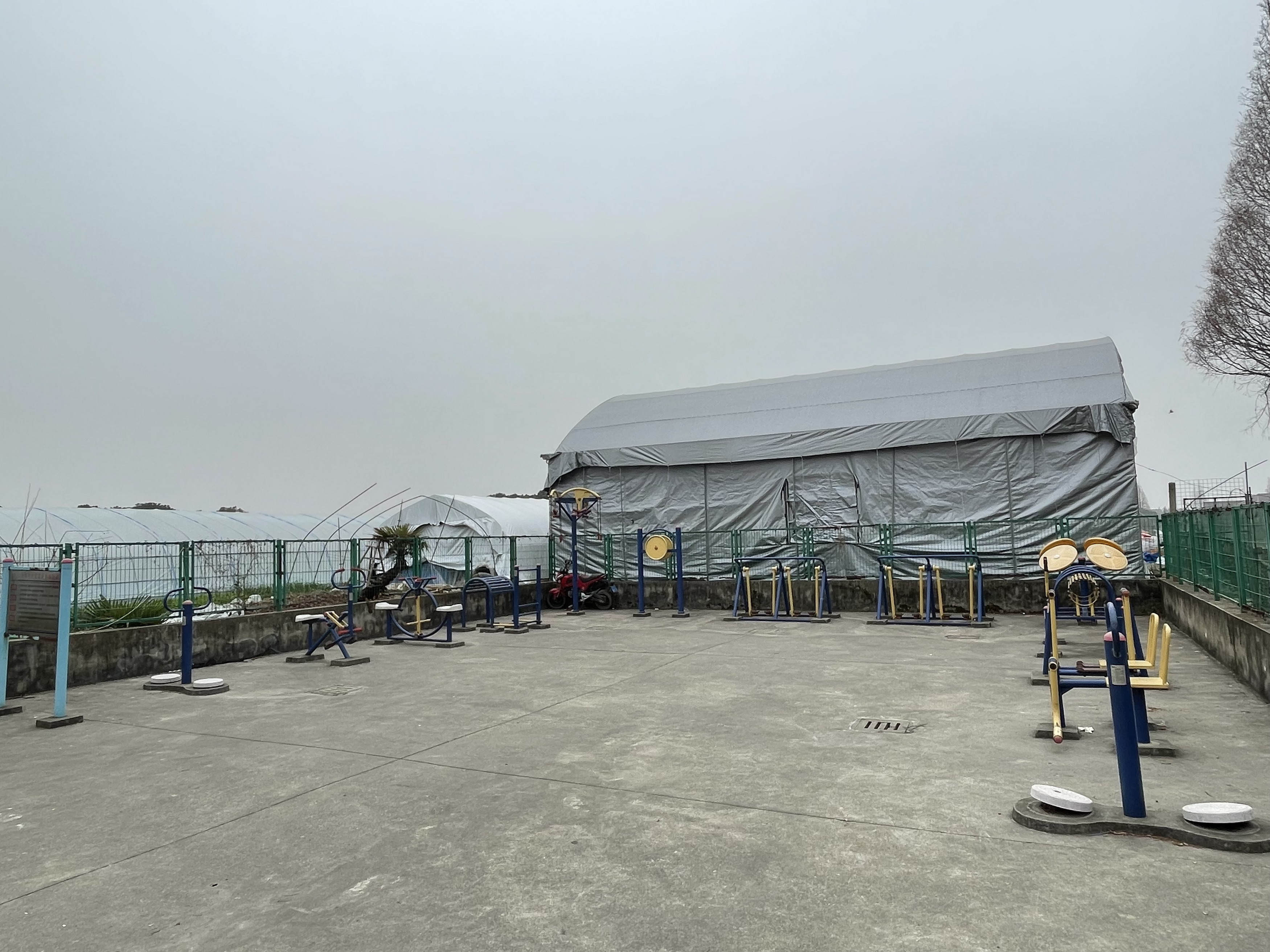 小灣村村民委員會(huì)健身點(diǎn)