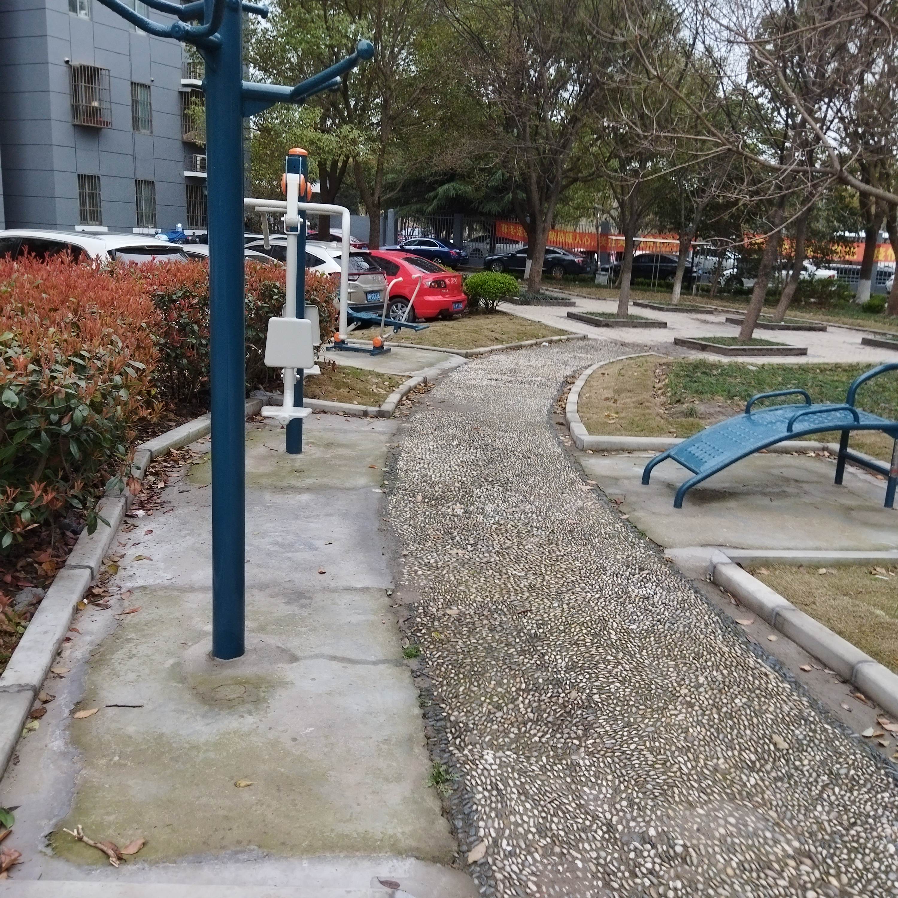 靜安區(qū)彭浦鎮(zhèn)靈石路963弄居委健身點(diǎn)