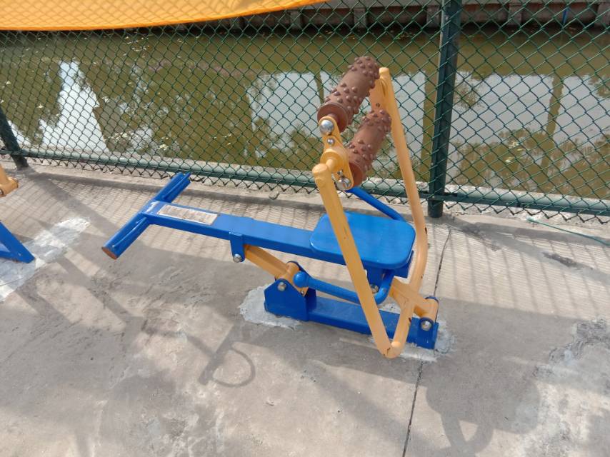 腹背屈伸訓(xùn)練器