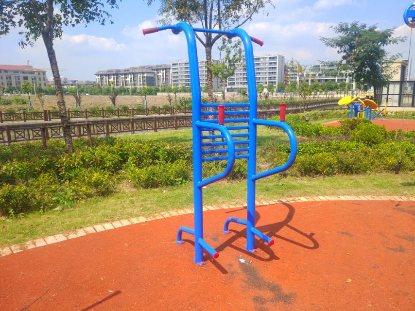 多功能訓(xùn)練器