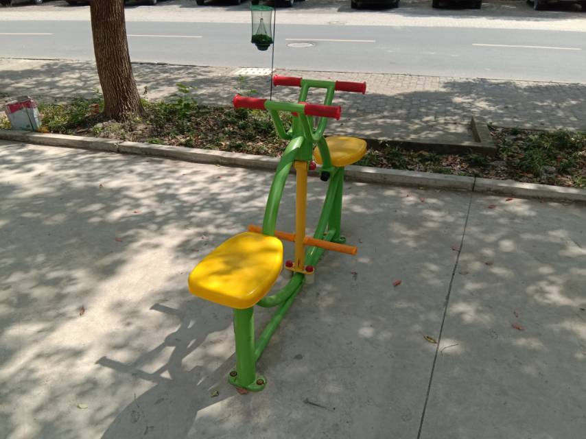 下肢康復(fù)器