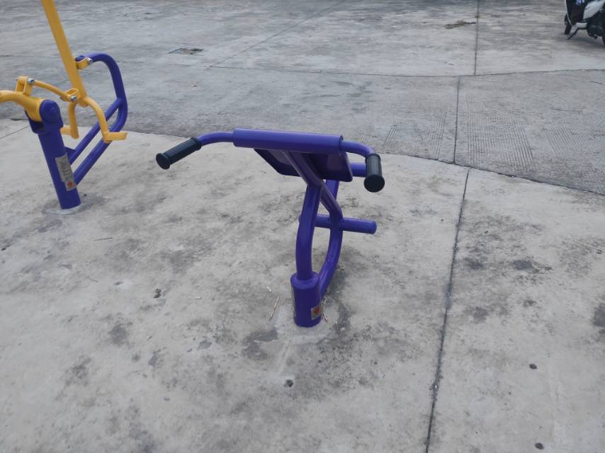 背肌訓(xùn)練器