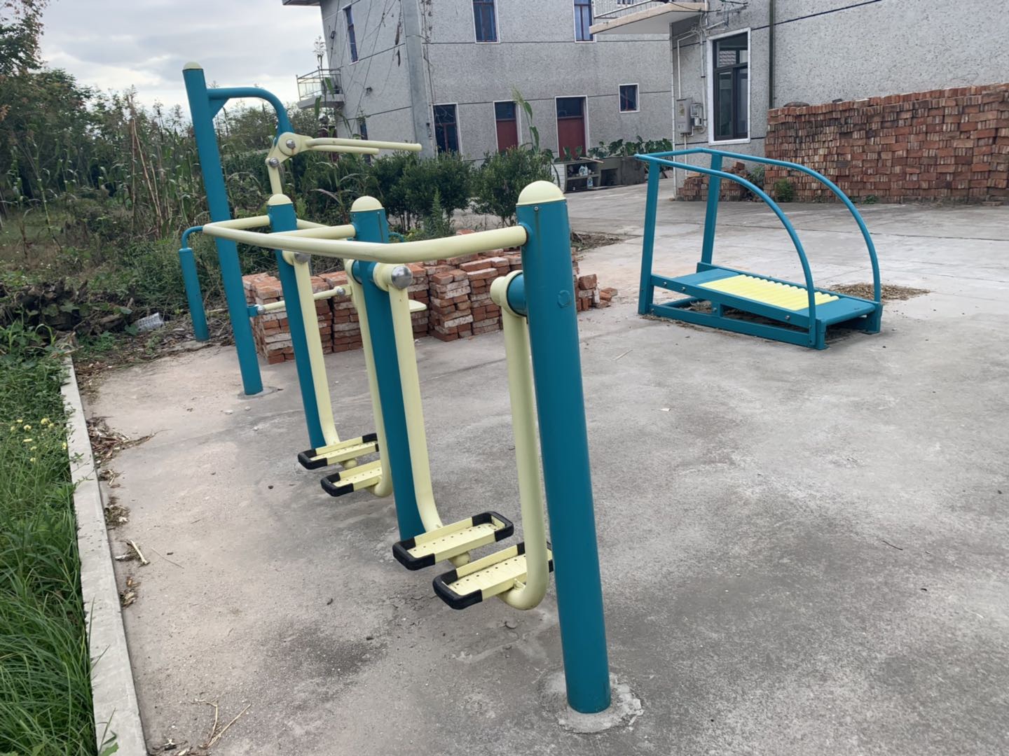 雙位太空漫步機