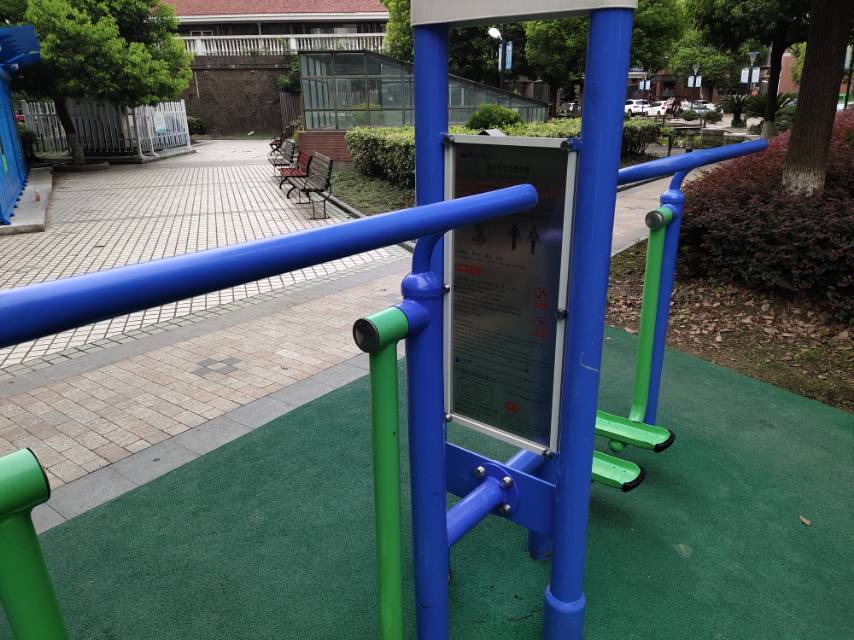 雙立柱太空漫步器