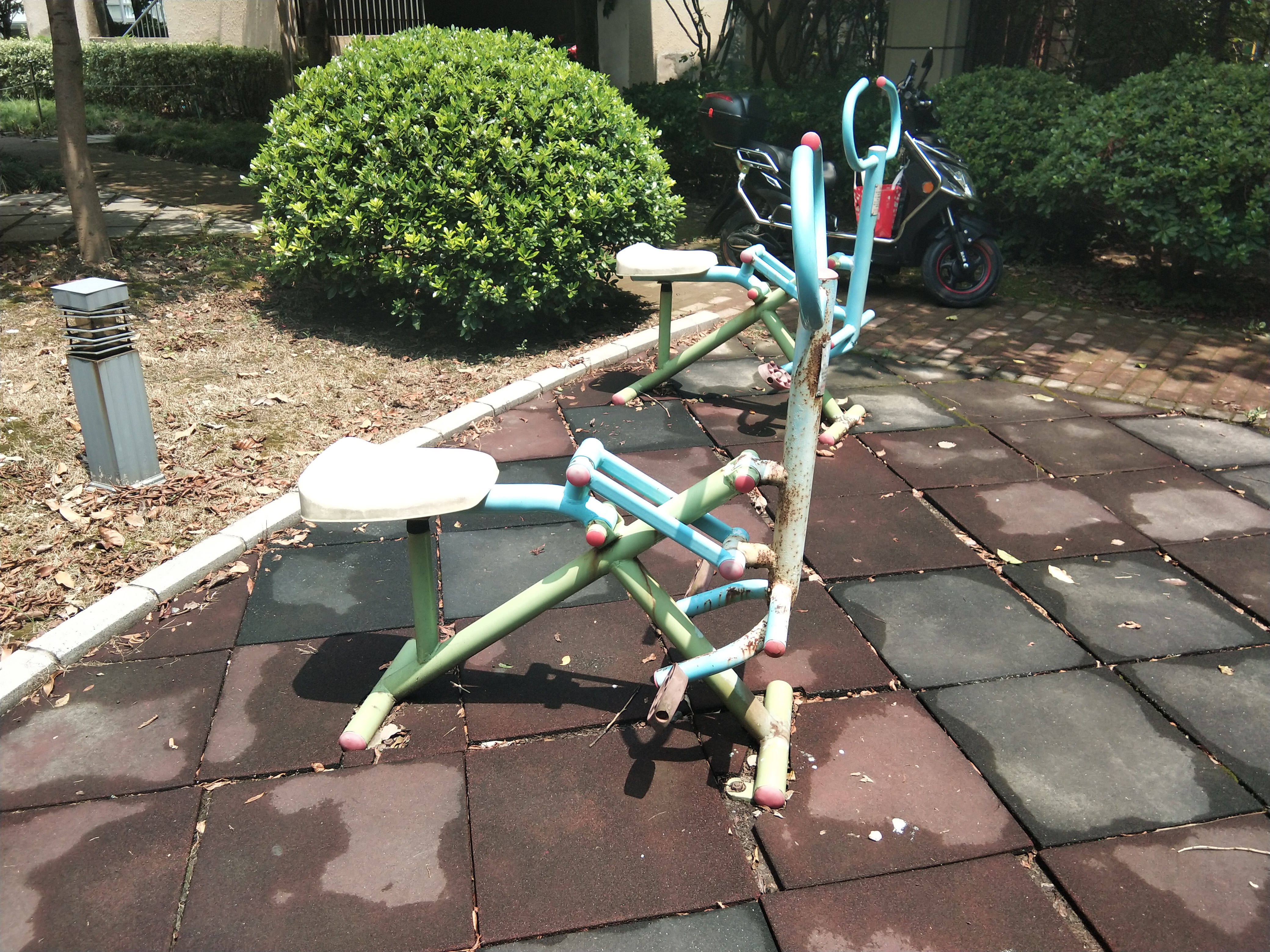 健騎機(jī) 健騎機(jī)