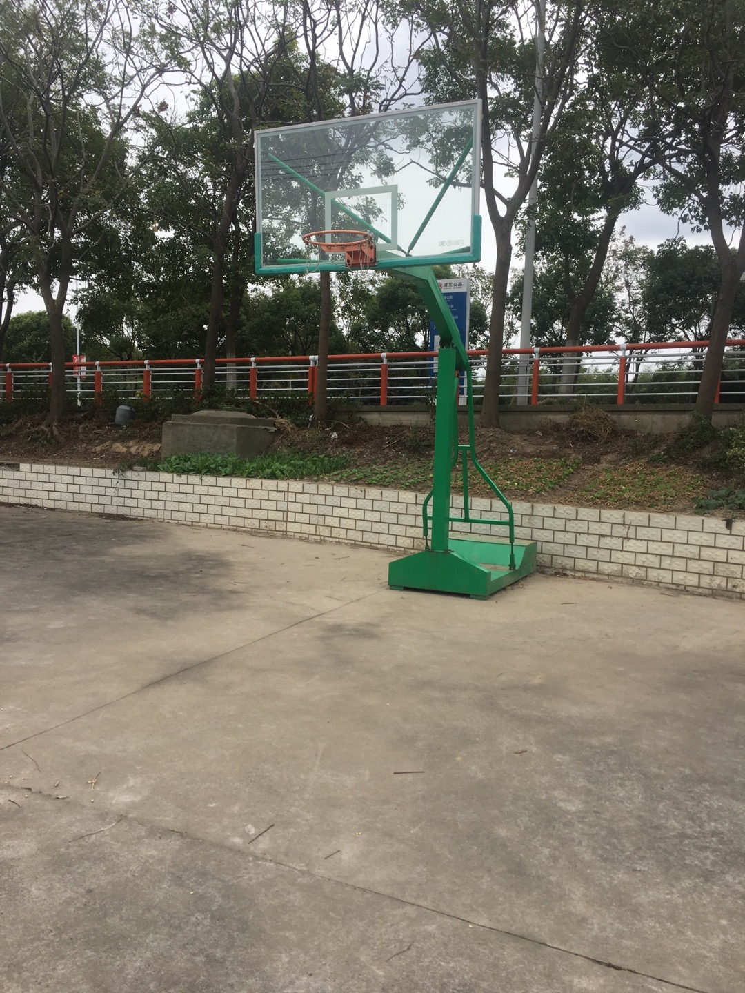 中港村籃球場(chǎng)
