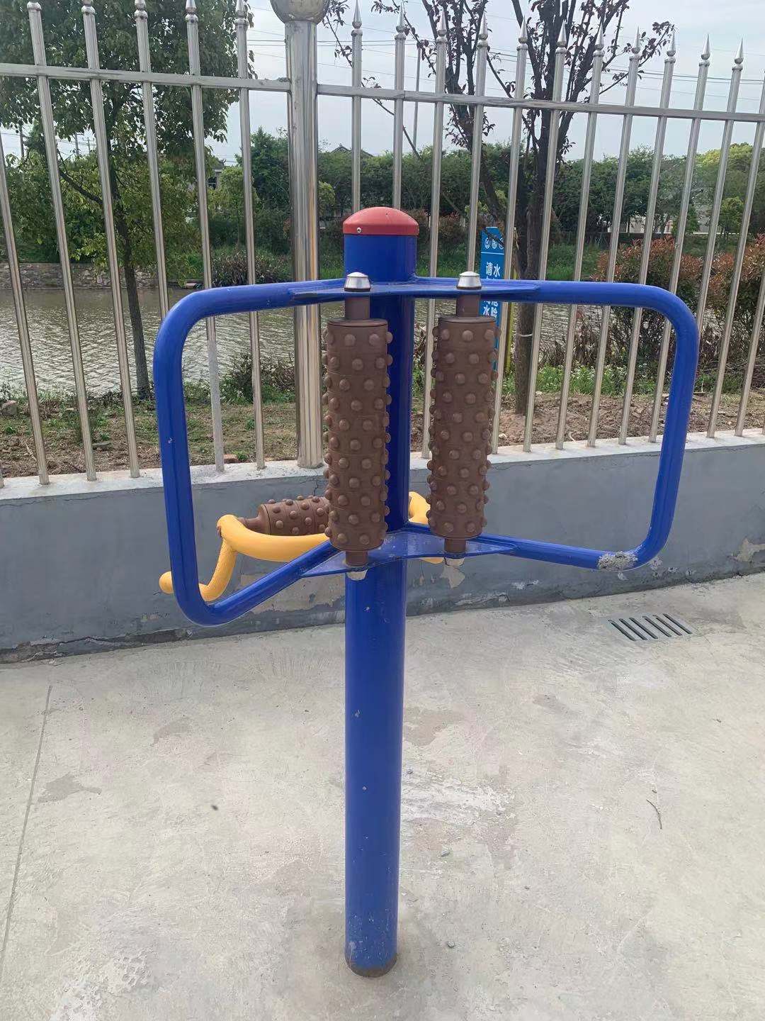 腰背按摩器 腰背按摩器