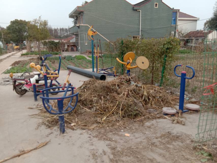 中圩村6組尹家宅188號(hào)東健身路徑