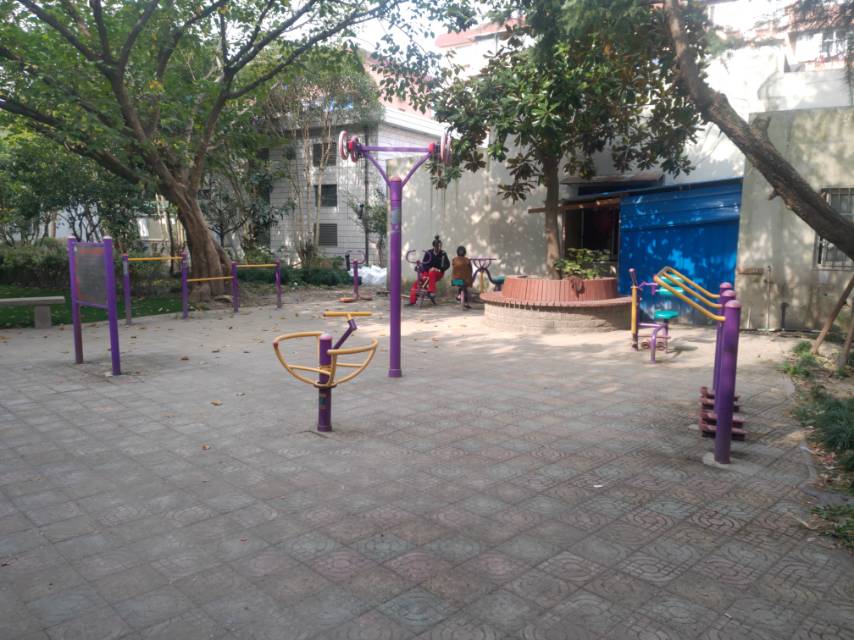 東陸路1182弄健身點(diǎn)