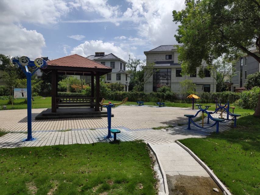 六里新家園多功能運(yùn)動場