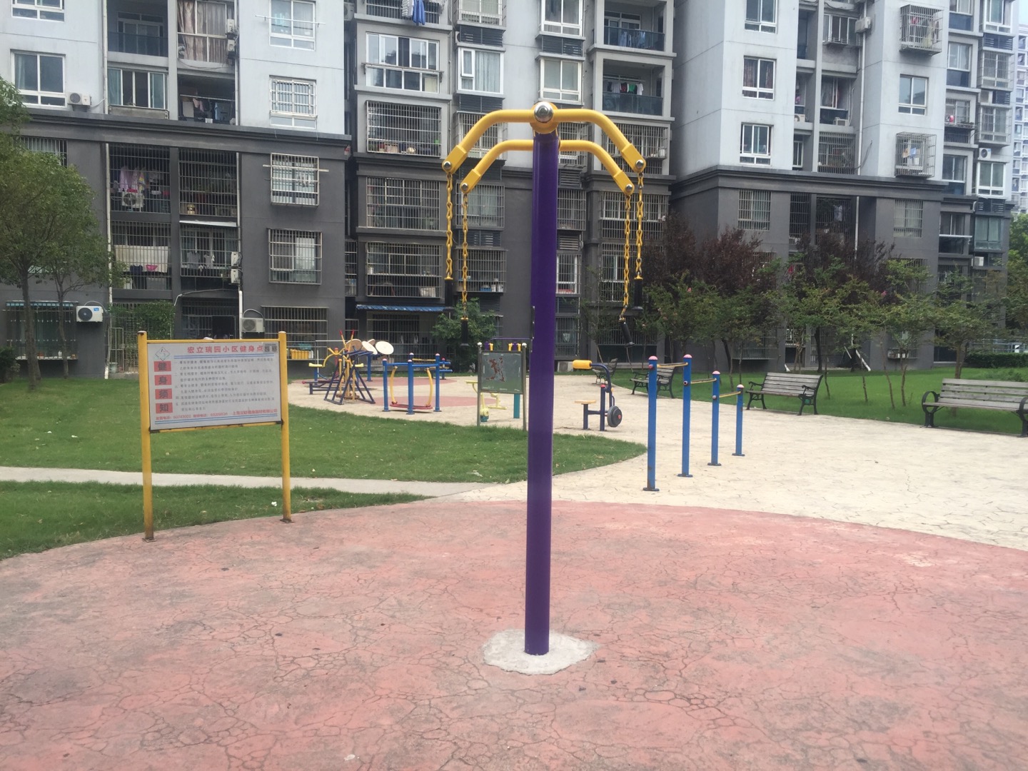 寶翔社區(qū)健身點（2）