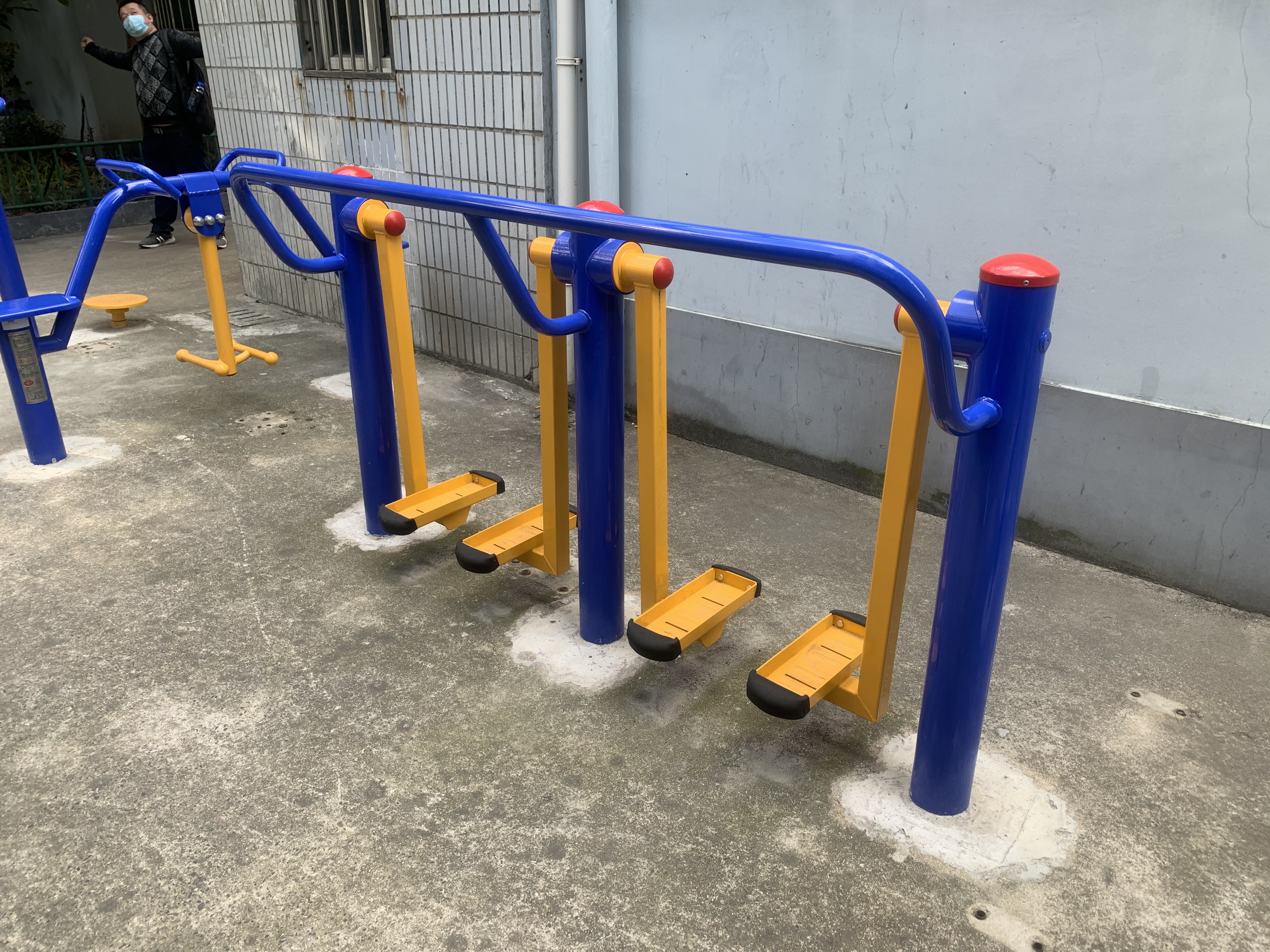 二位漫步機(jī)