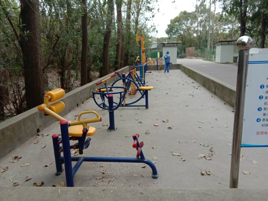 亭東村三組東徐家宅1號(hào)后健身路徑