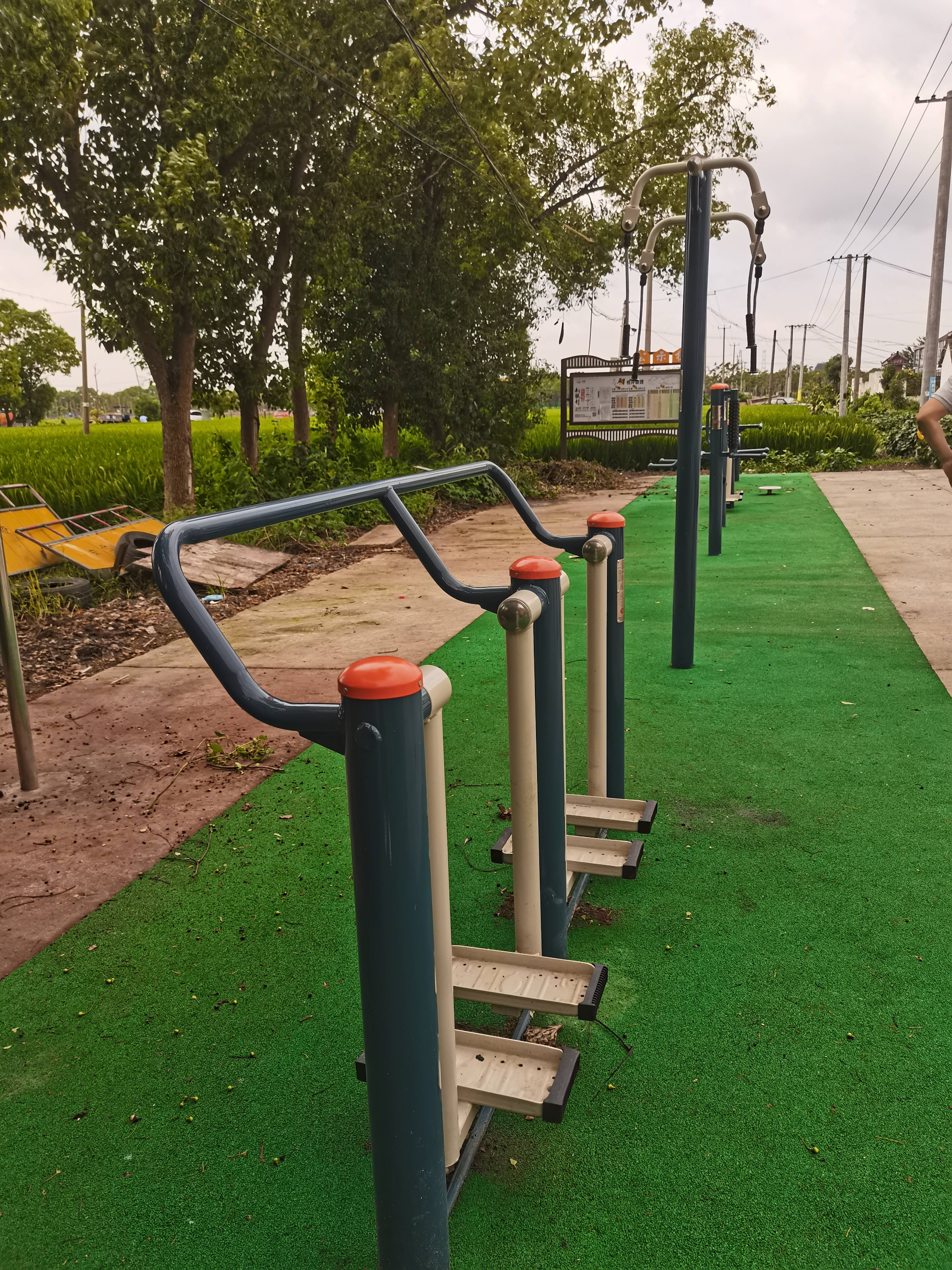 重固鎮(zhèn)新聯(lián)村健身苑點(diǎn)