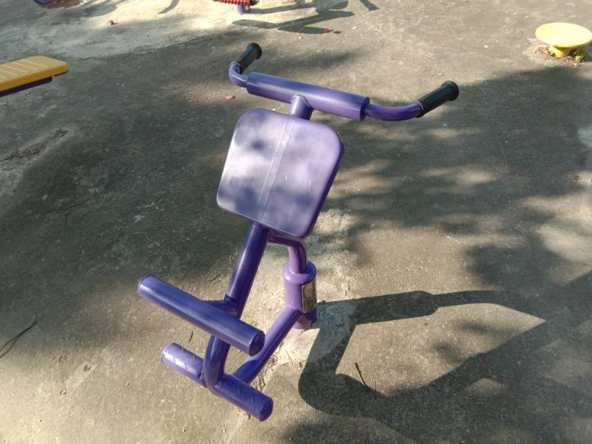 背肌訓(xùn)練器