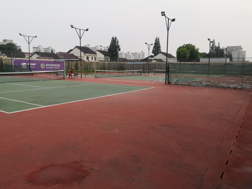 吳涇鎮(zhèn)社區(qū)公共運(yùn)動(dòng)場(chǎng)