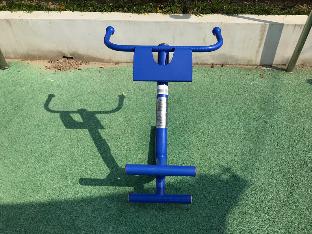 背肌訓(xùn)練器