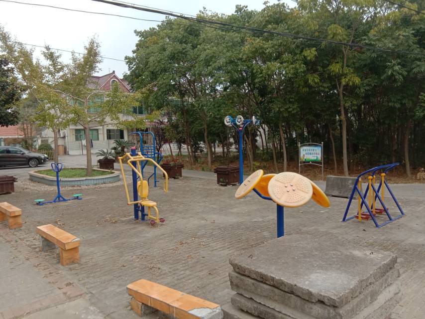 共和村5隊(duì)10號(hào)健身路徑