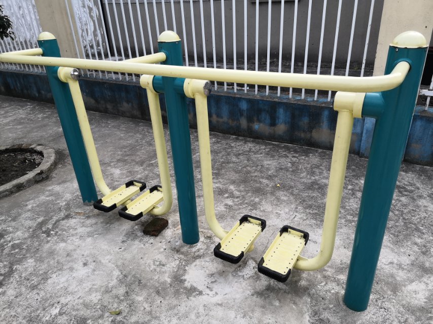 雙位太空漫步機