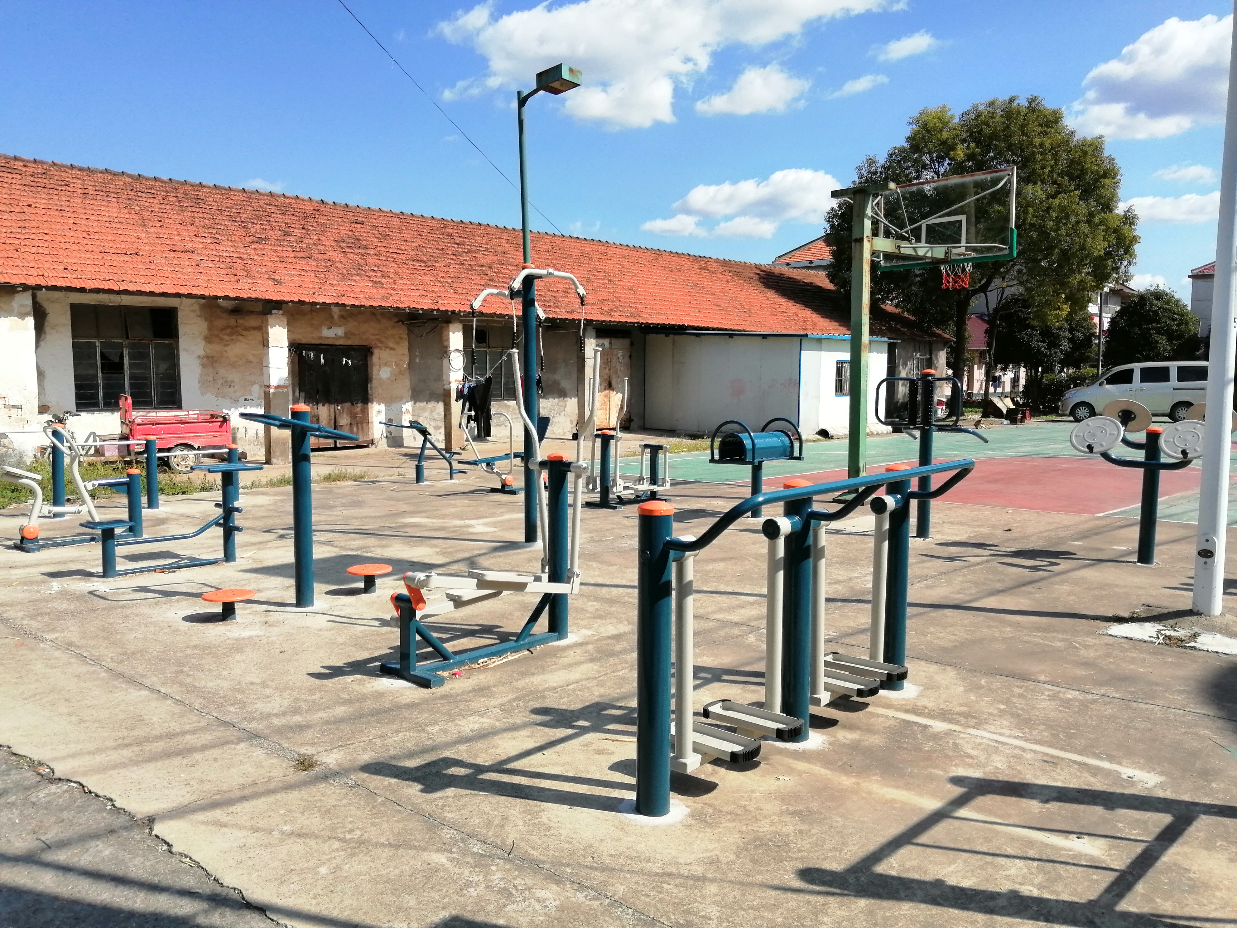 華光居委華光花園健身點(diǎn)A