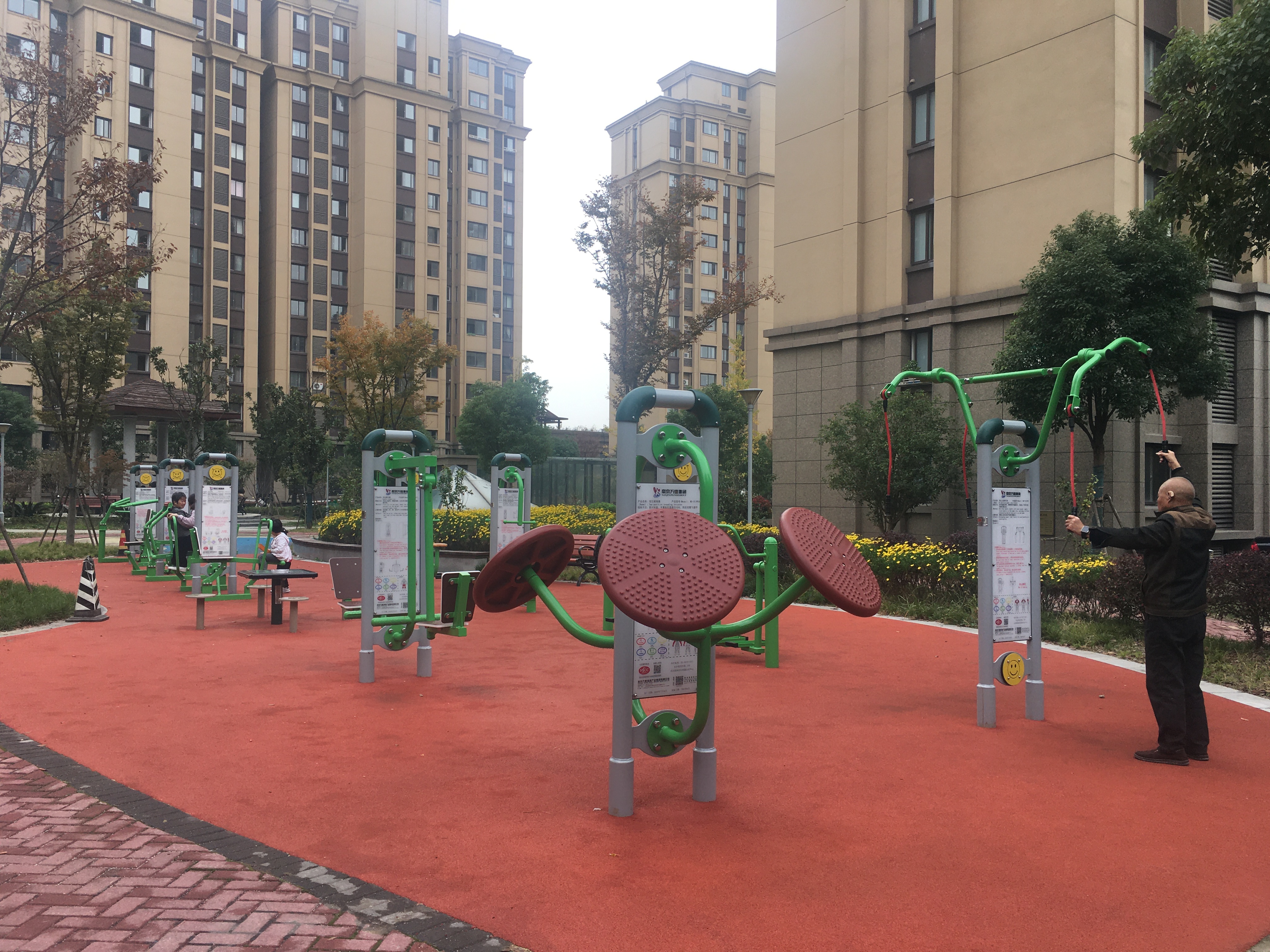 南橋鎮(zhèn)正陽一居市民益智健身苑點(diǎn)（二）