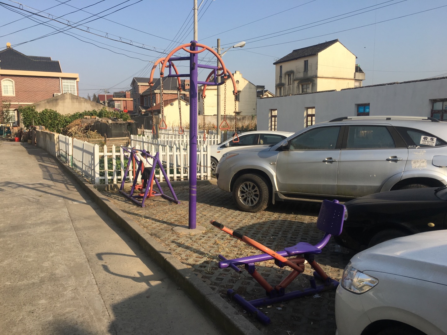 浦東新區(qū)合慶鎮(zhèn)朝陽(yáng)村丁家宅健身苑點(diǎn)