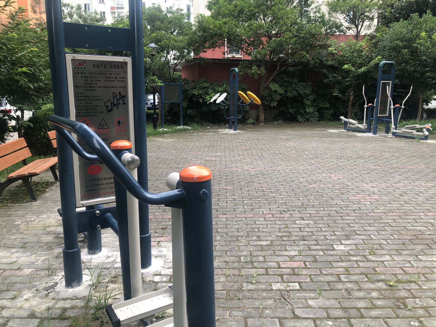 潼港四村健身點(diǎn)3