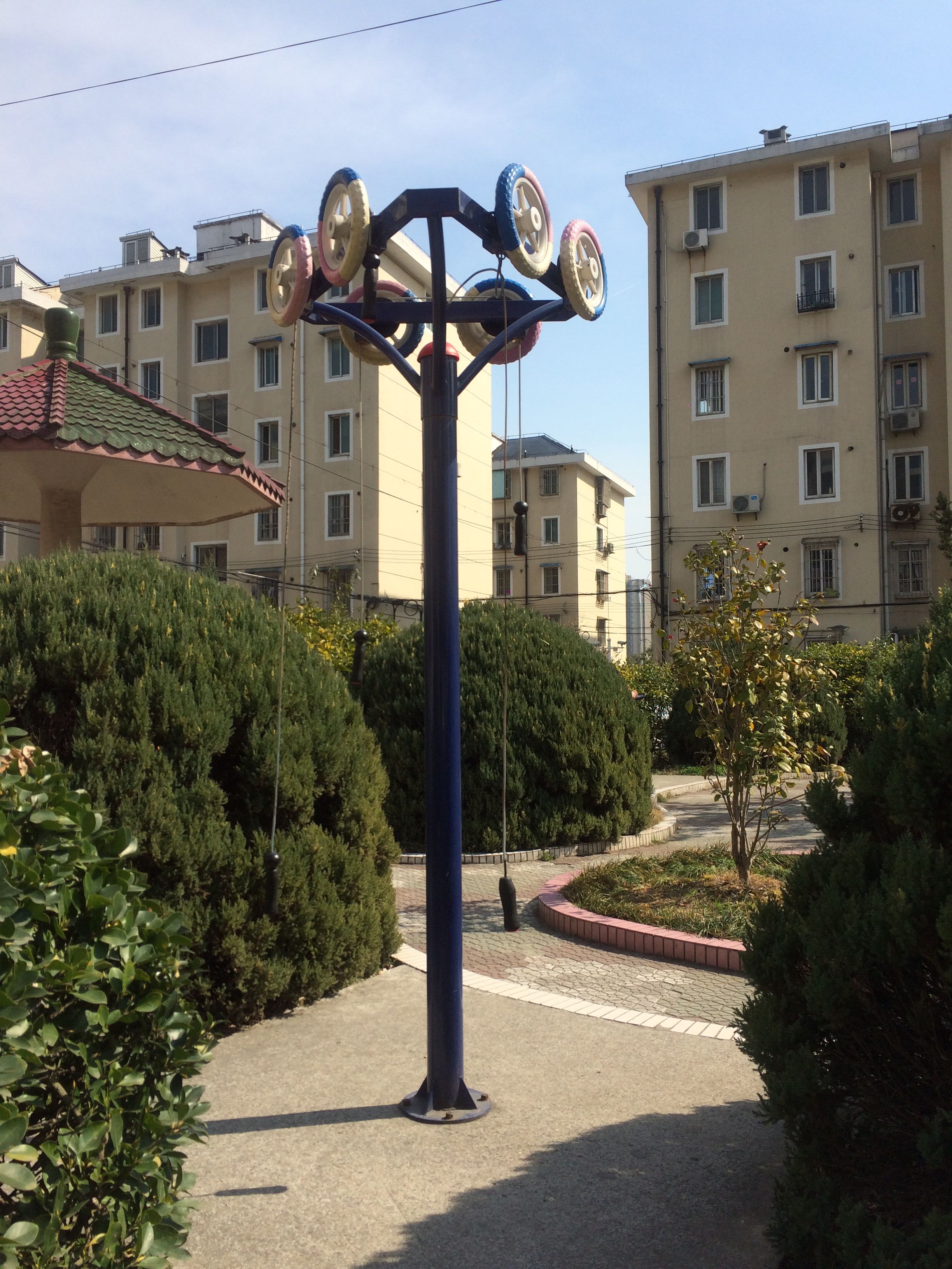 南翔鎮(zhèn)銀翔居委會銀翔新村健身點