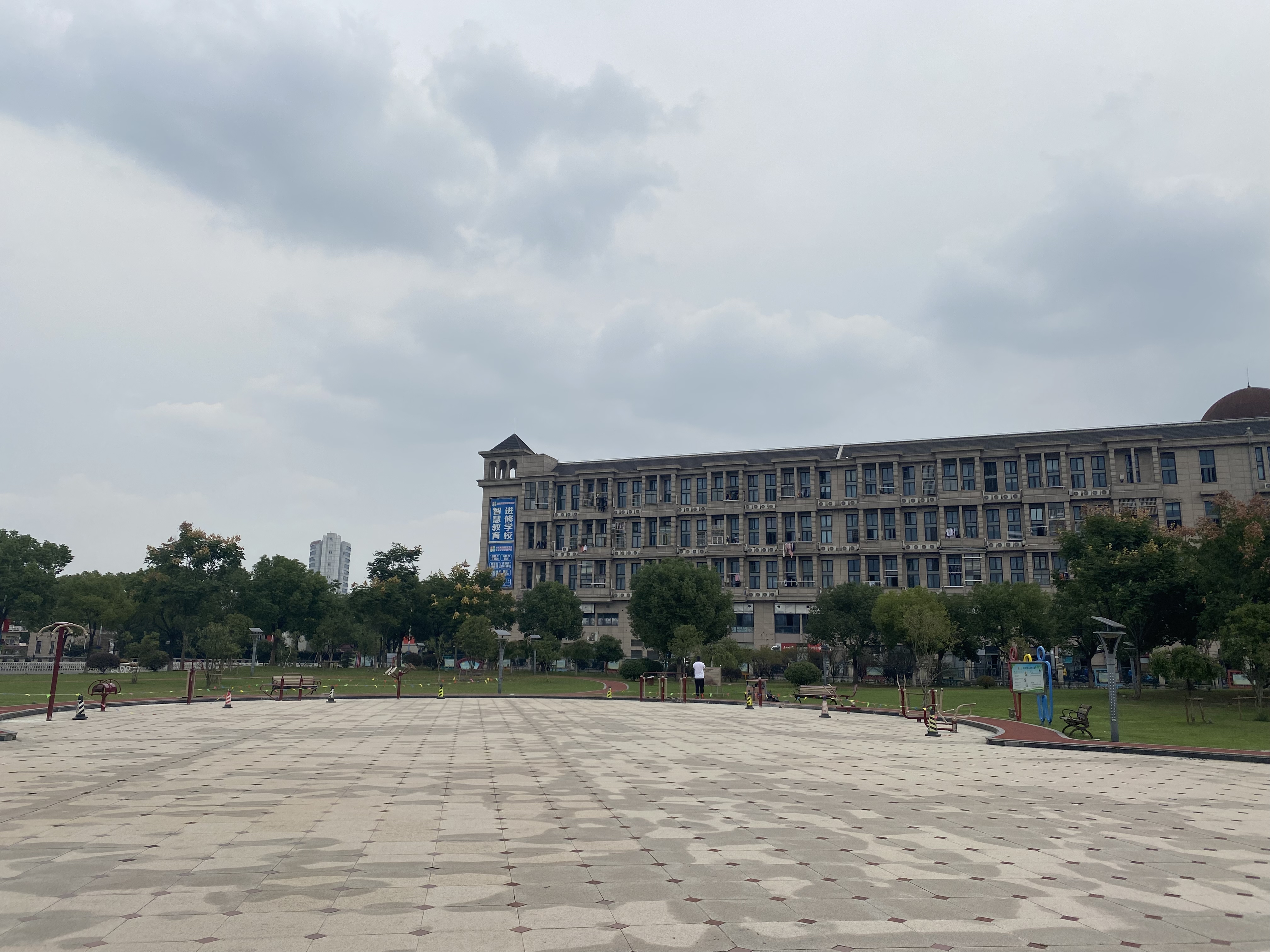 泗涇鎮(zhèn)健康廣場(chǎng)益智健身點(diǎn)