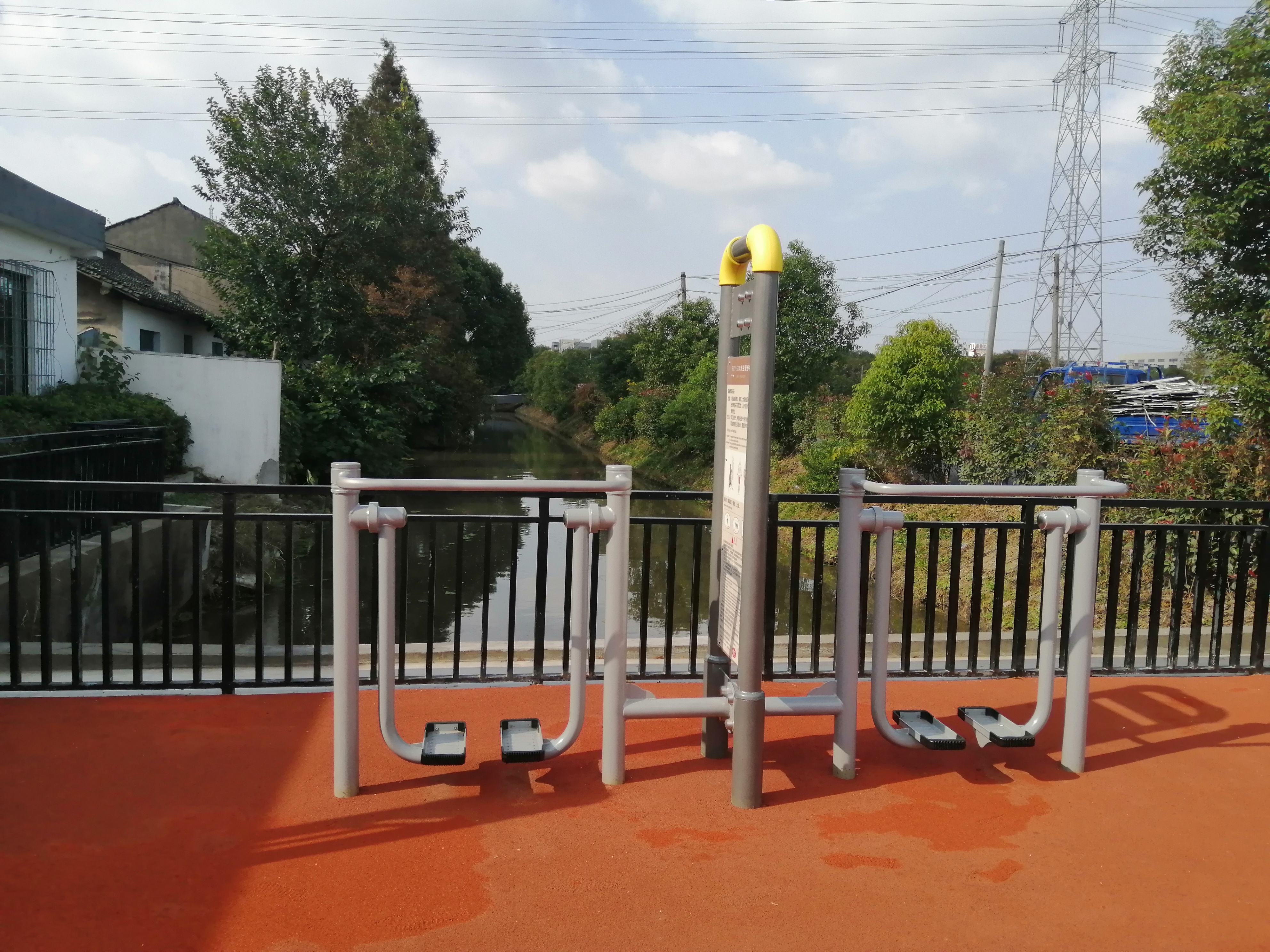 雙位太空漫步機(jī)