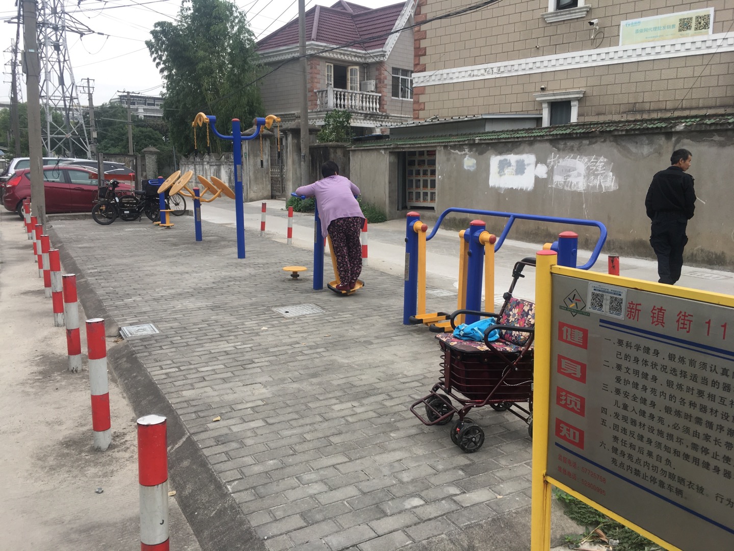 新鎮(zhèn)街1120弄健身點(diǎn)