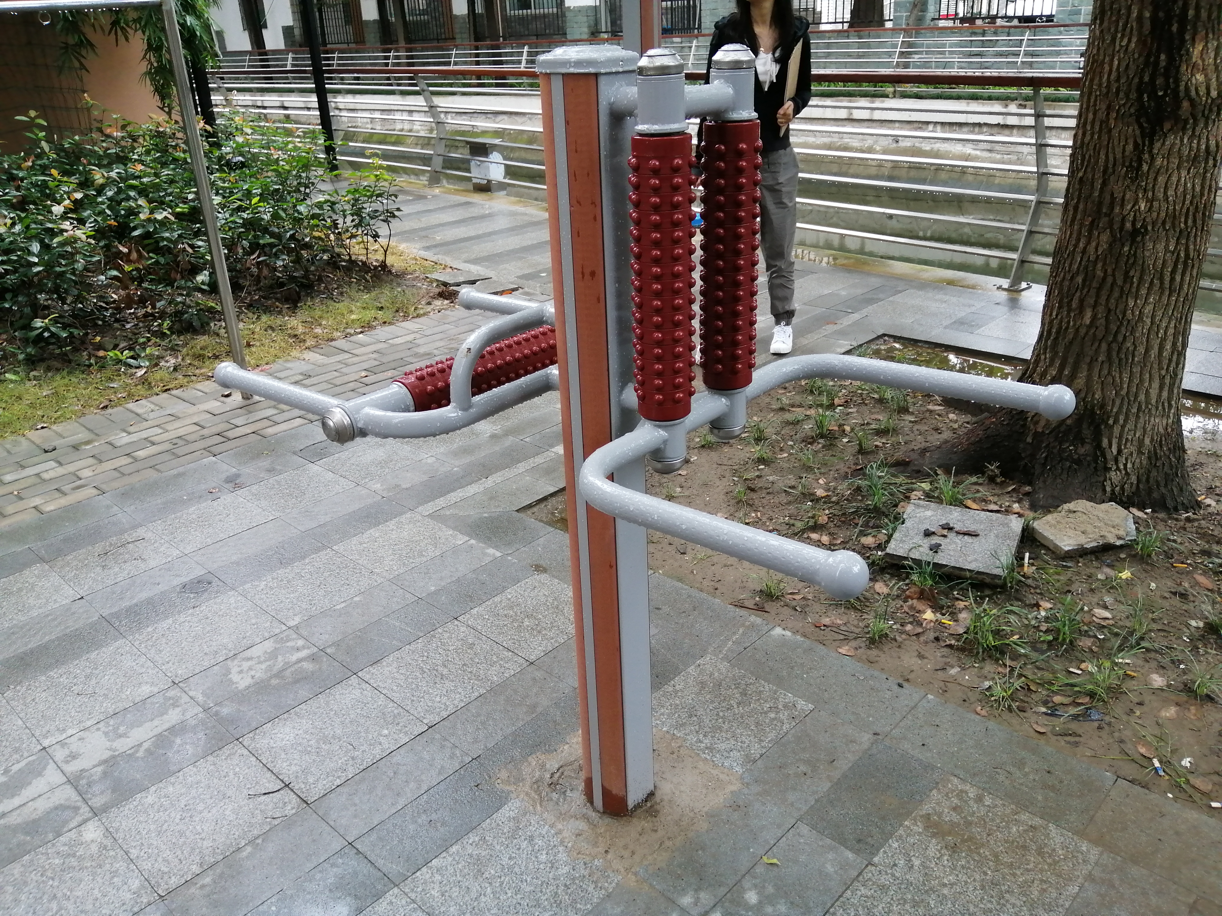 互動(dòng)式腰背按摩器