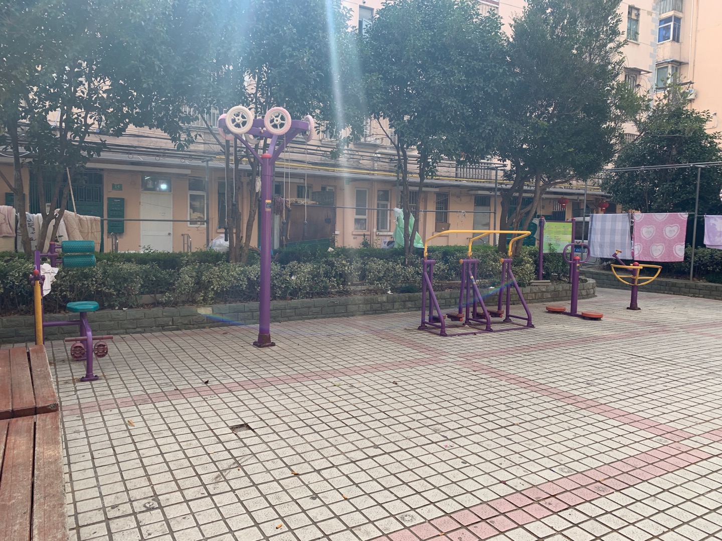 浦東東建新村14號健身點