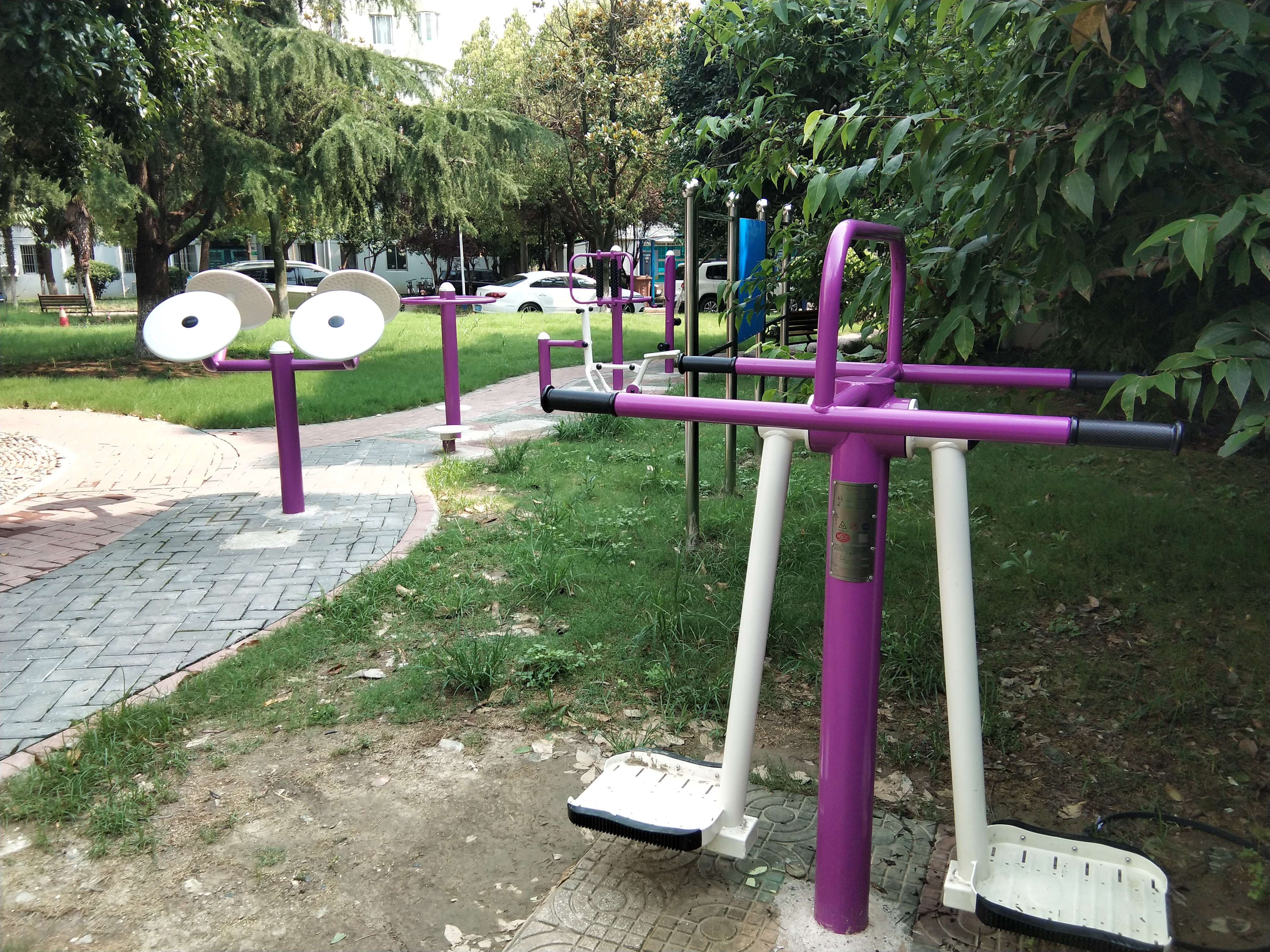 興銀小區(qū)健身點