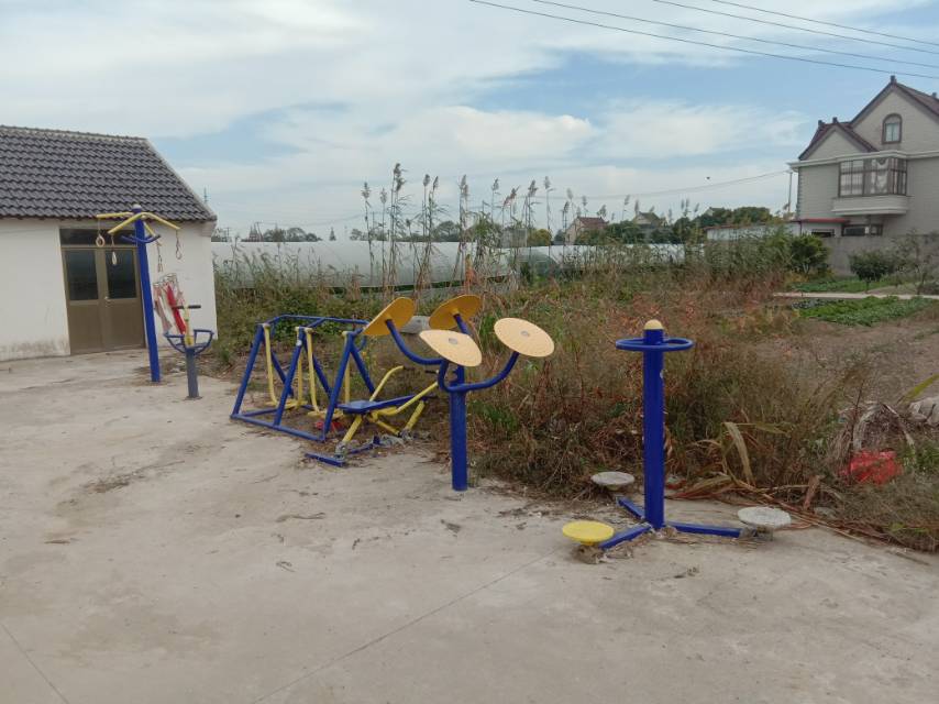 崇明區(qū)中興鎮(zhèn)汲浜17隊健身點