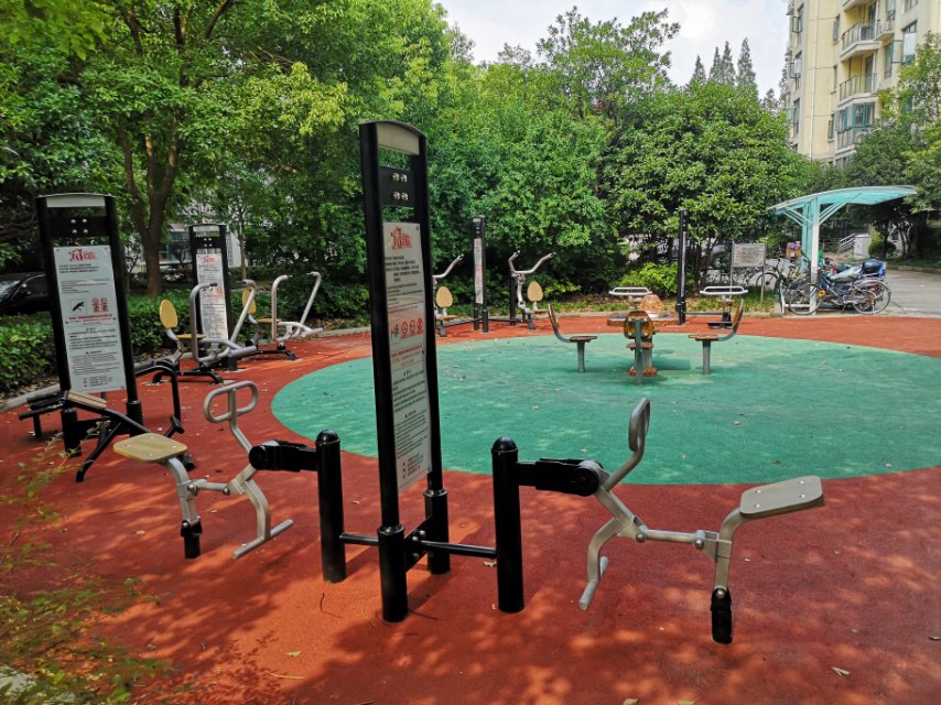 中春路三居委健身點(diǎn)A