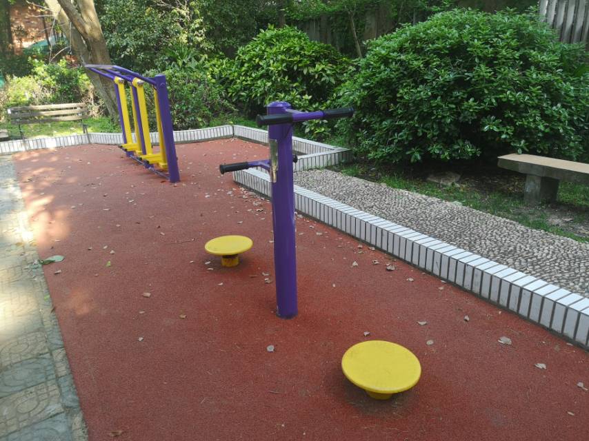 政立路830弄市民益智健身點