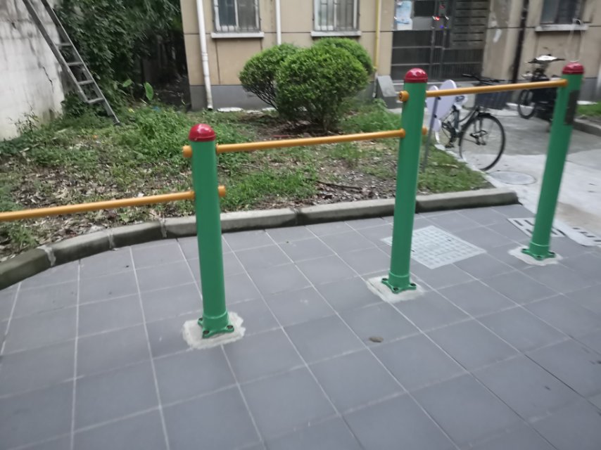 多聯(lián)壓腿架