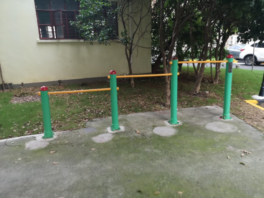 多聯(lián)壓腿架